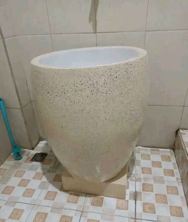 Cairan Pembersih Bak Mandi Teraso